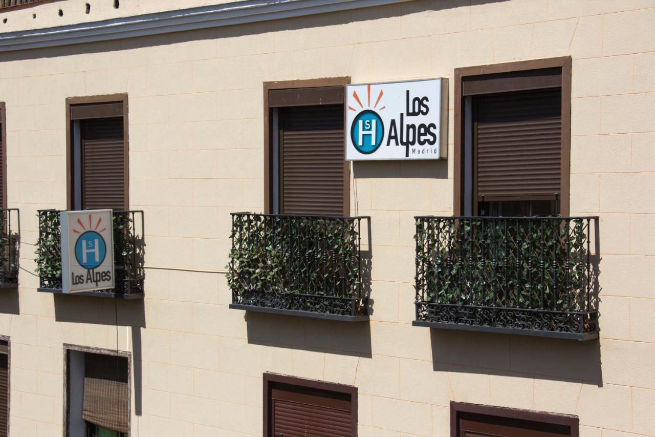 Pensión Alpes *